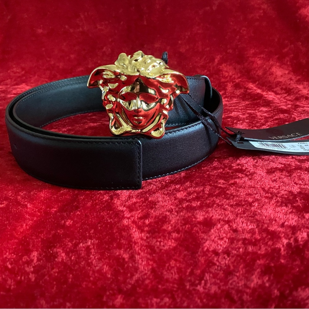 Versace La Medusa Belt with Gold Medusa Buckle NWT (retail $570) Free Shipping